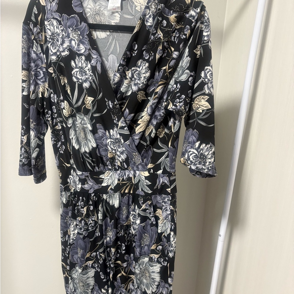 Floral Surplice Maxi jumpsut in Black and Gray-Blue